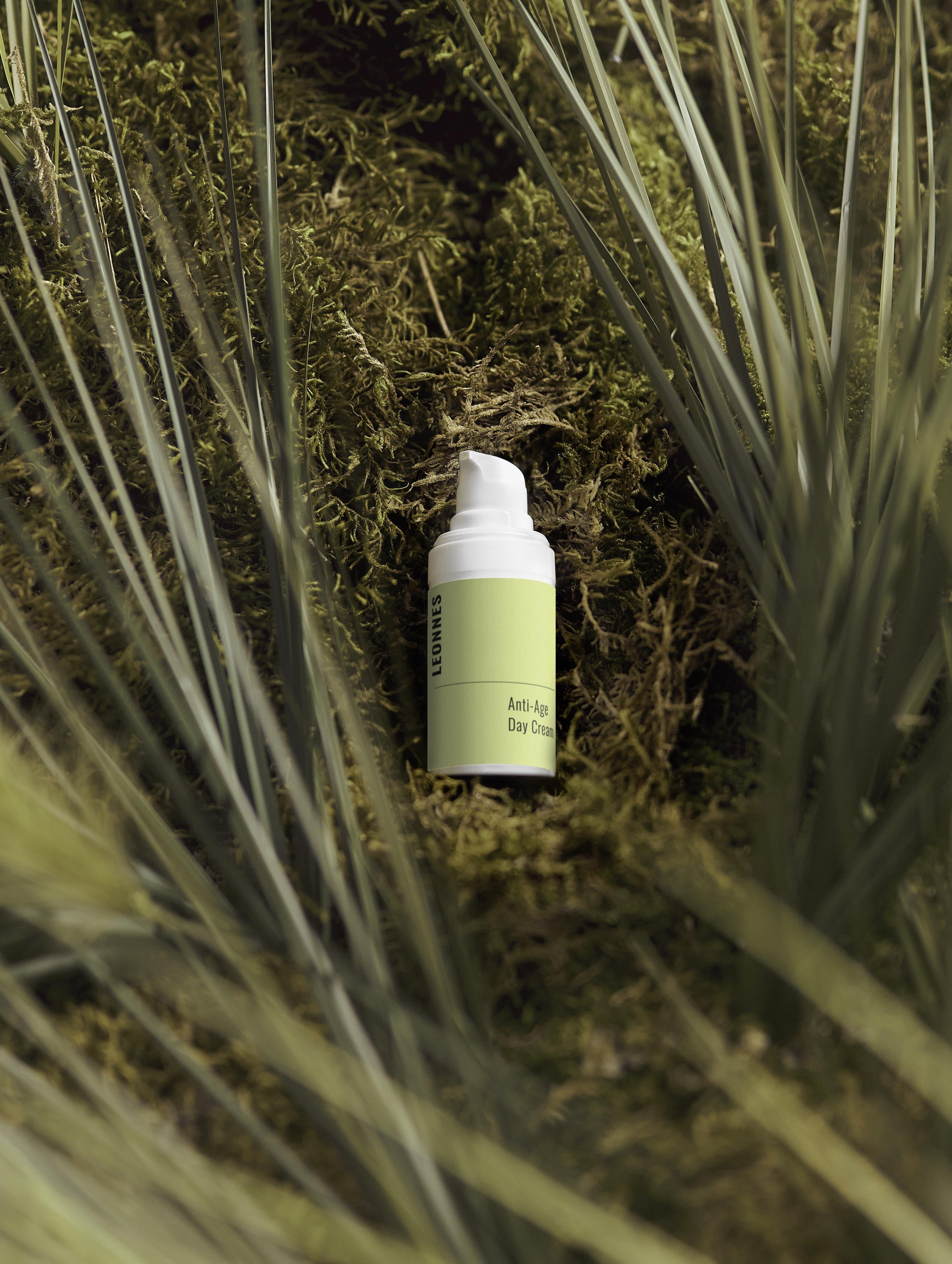 Anti-Age Day Cream - Volume 15 ml / 0.51 fl oz